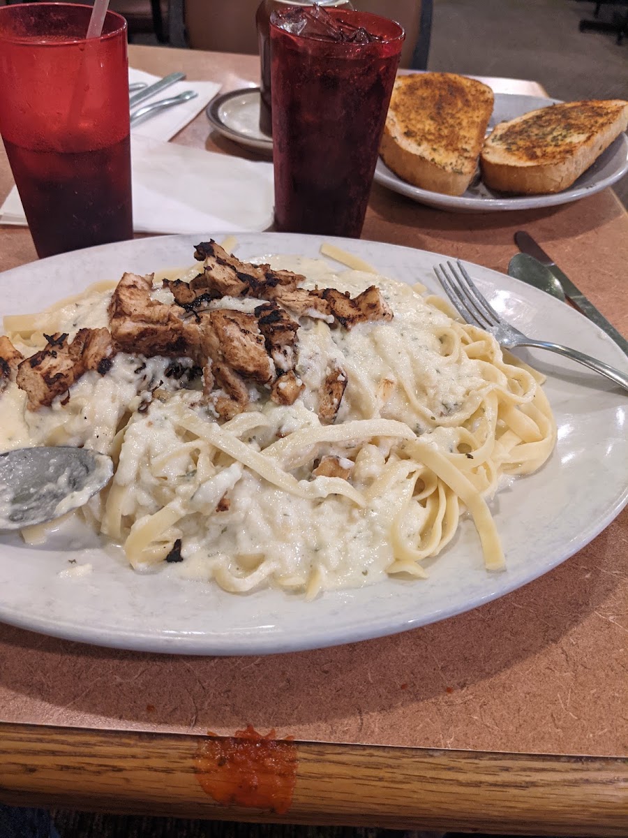 Scenna's Family Restaurant Photo 7